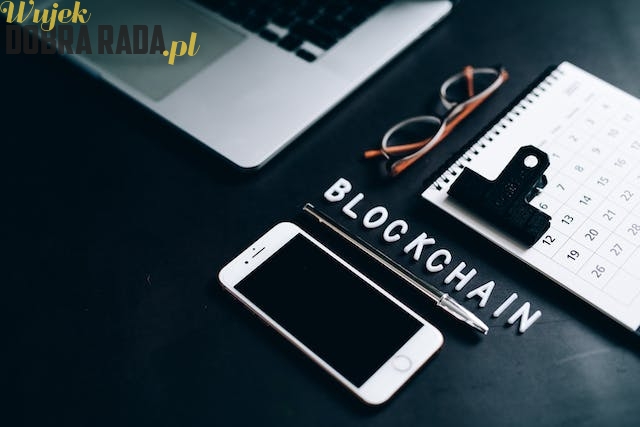 Blockchain: Rewolucja w Dziedzinach Technologii, Biznesu i Społeczeństwa